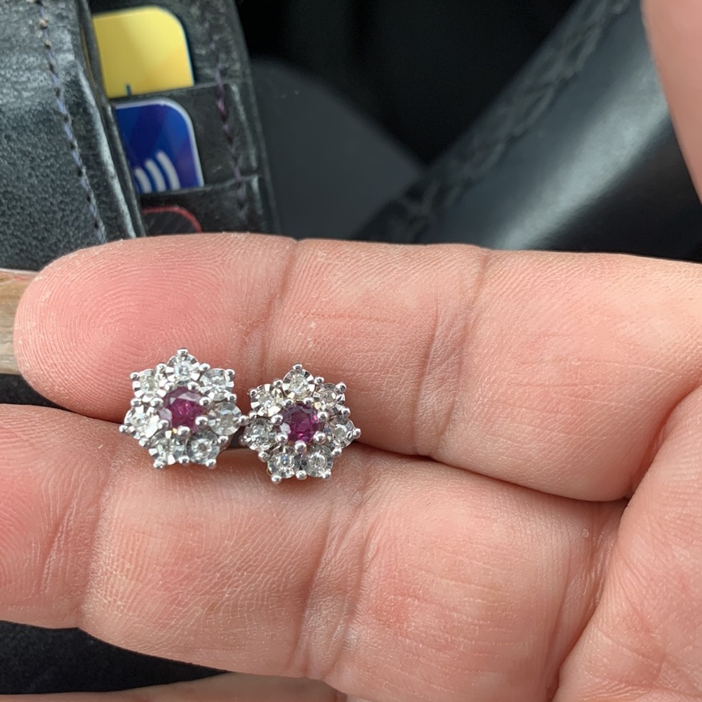 Diamonds and ruby earrings - Picture 11 of 13
